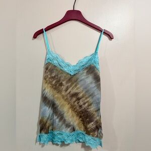 Woman’s Cha Cha Vente Teal Lace Cami size L